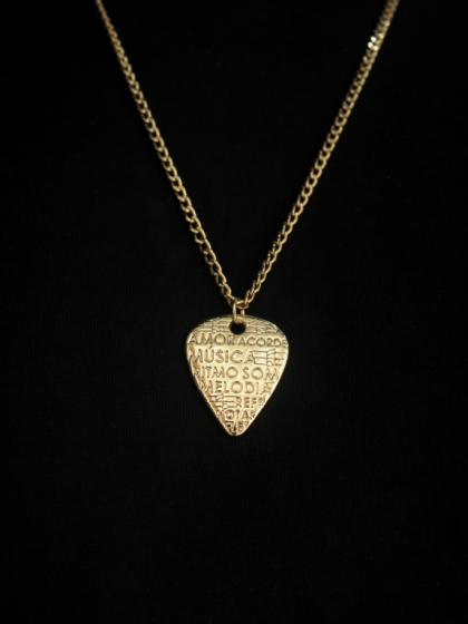 Collar P&uacute;a Dorado