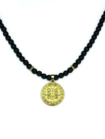 Collar de Piedras San Benito Dorado