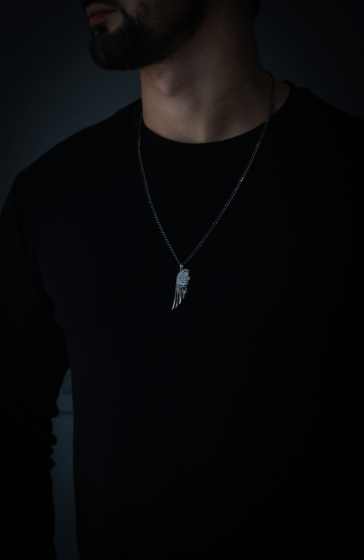 Collar Ala Grafito