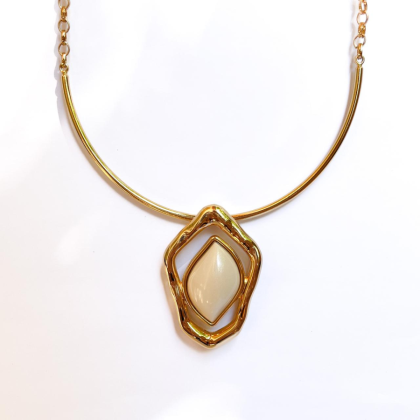 Collar Aura