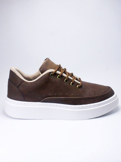 Sneaker Clasico Marr&oacute;n