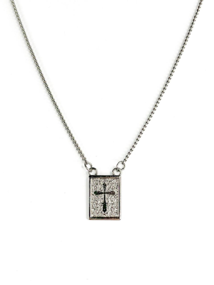 Collar Escapulario Cruz Plateado