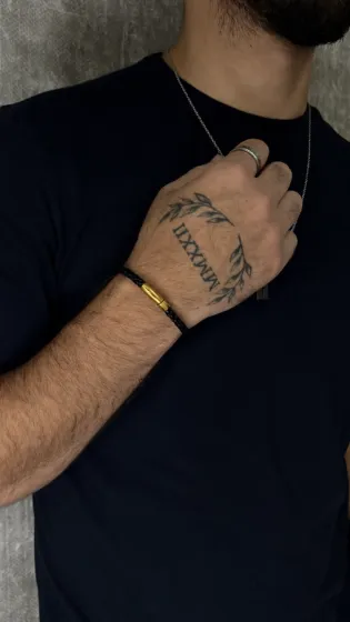 Pulsera Trenzada de Cuero Negro Minimalista Con Cierre Magn&eacute;tico Dorado