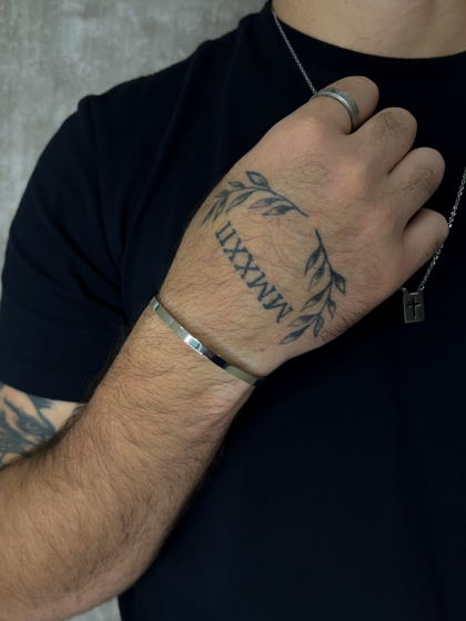 Brazalete Minimalista Plateado